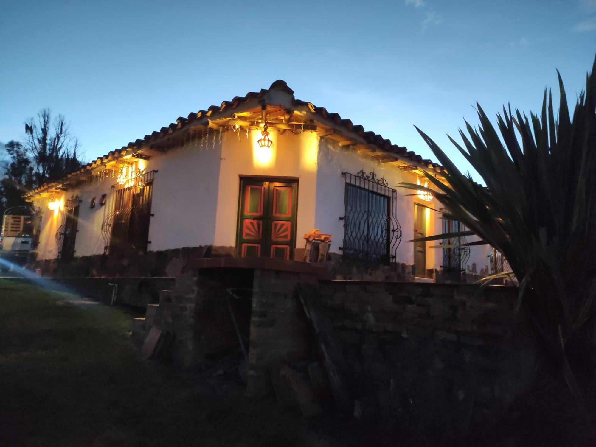 Cabañas&Glamping ILLARI Boutique Paipa Extérieur photo