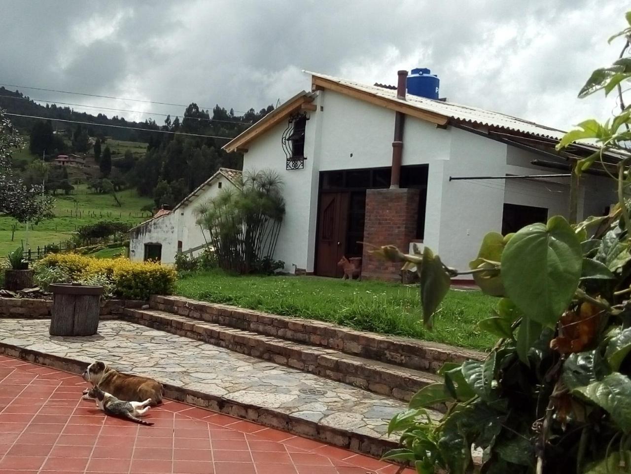Cabañas&Glamping ILLARI Boutique Paipa Extérieur photo
