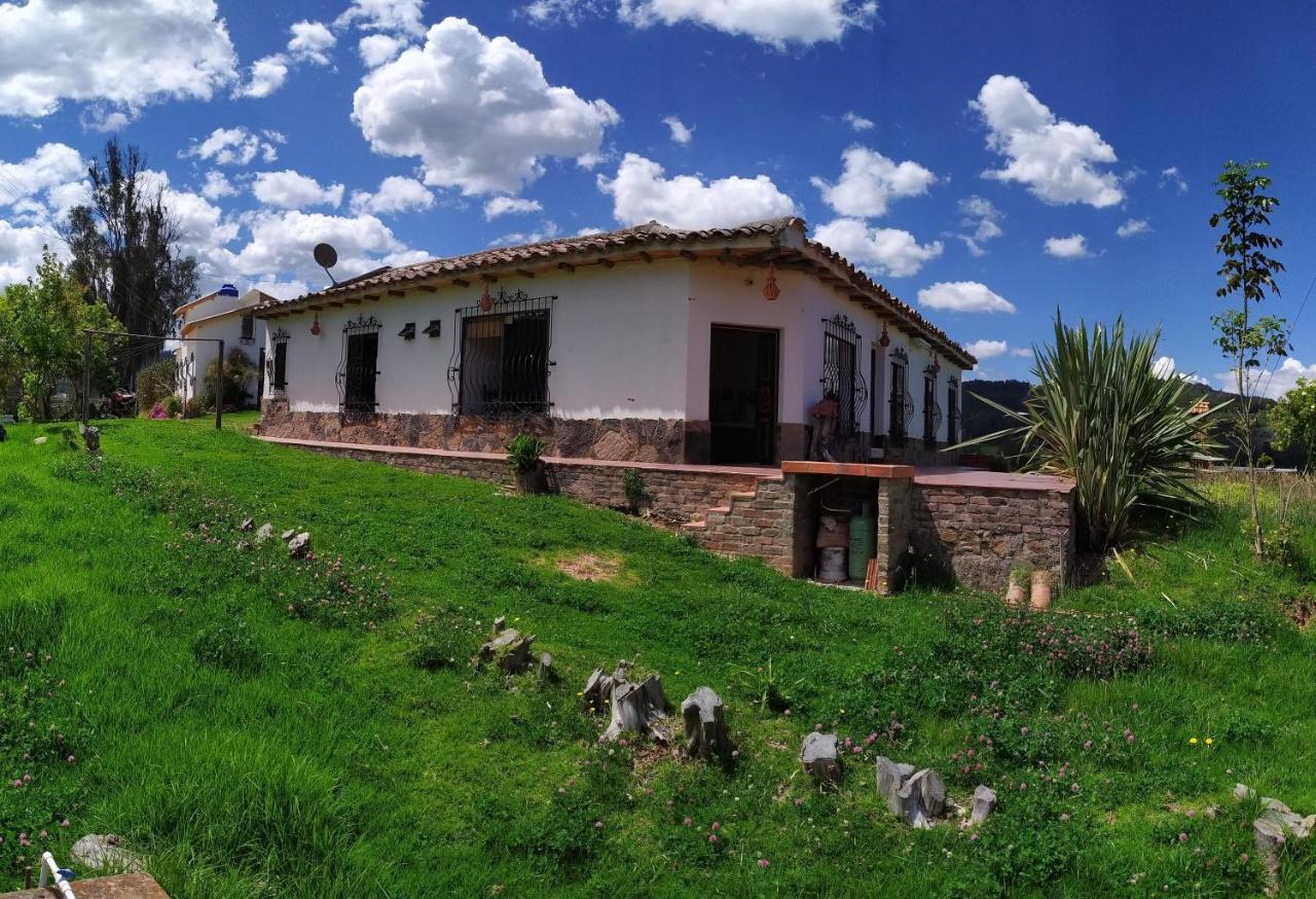 Cabañas&Glamping ILLARI Boutique Paipa Extérieur photo